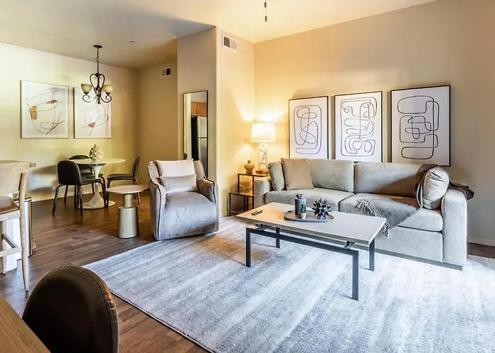 Landing - Modern With Amazing Amenities