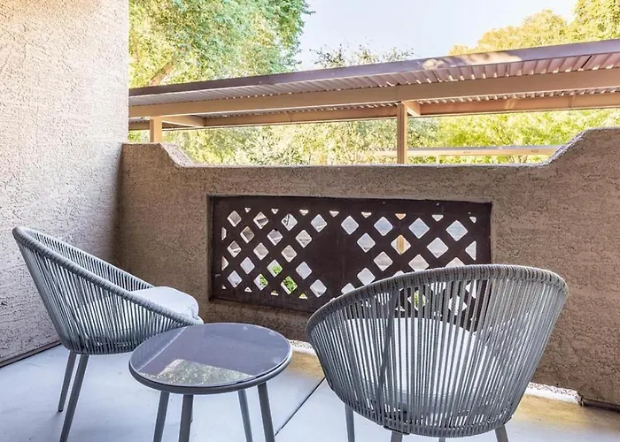 Landing - Modern With Amazing Amenities Apartment